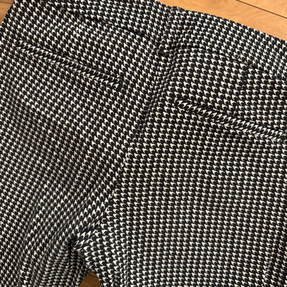 Black and White Patterned Pixie Pants size 4 - image 10